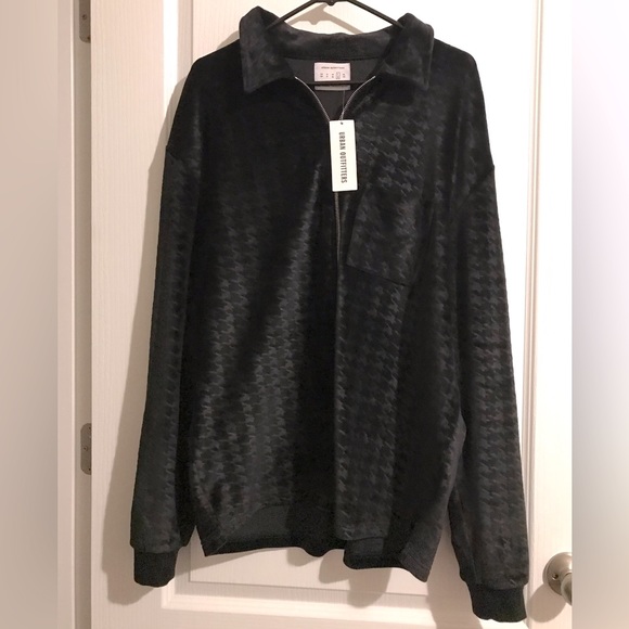 Brand new Women’s Urban Outfitters Black Large Houndstooth Velvet zipper jacket - Picture 1 of 5